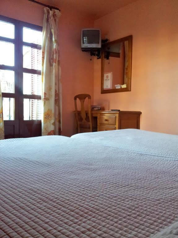 Hostal Rio De Oro Alcalá la Real Zewnętrze zdjęcie